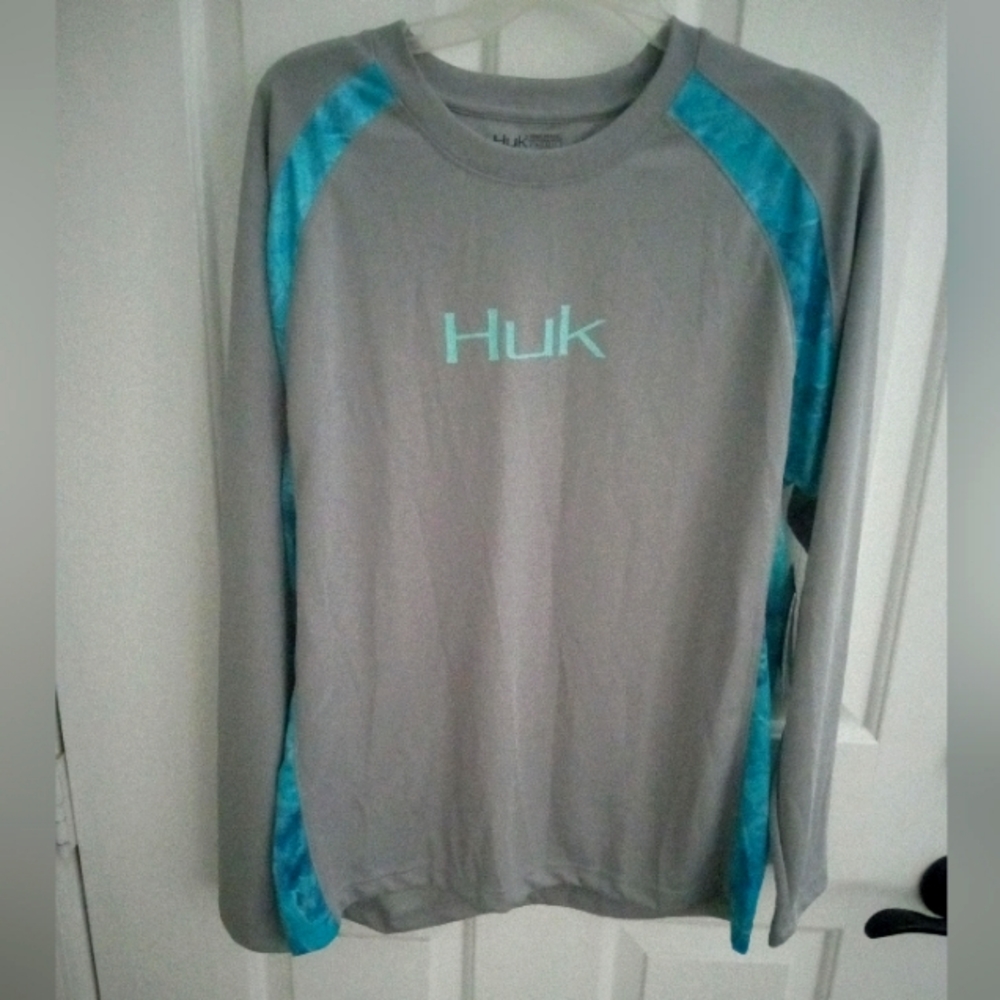 Men's HUK Fishing Shirt Size M NWT I.C.E. Technology